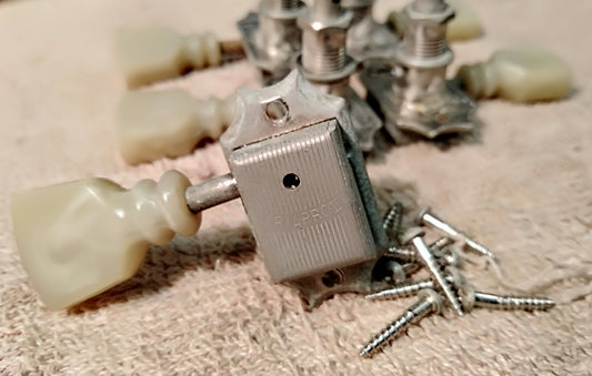 Aria Pro II tuners. 2nd hand