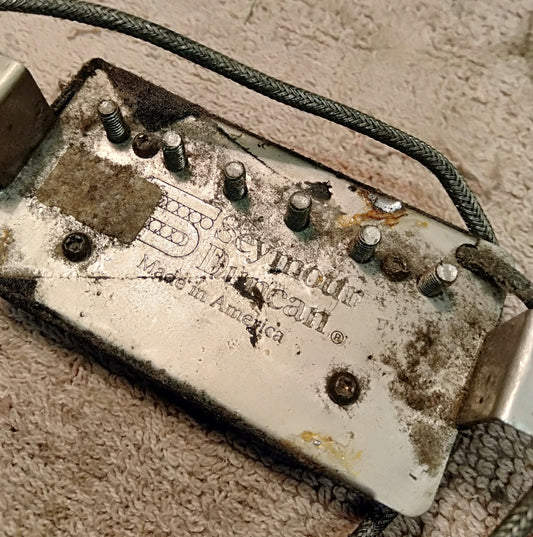Seymour Duncan pickup. 2nd hand