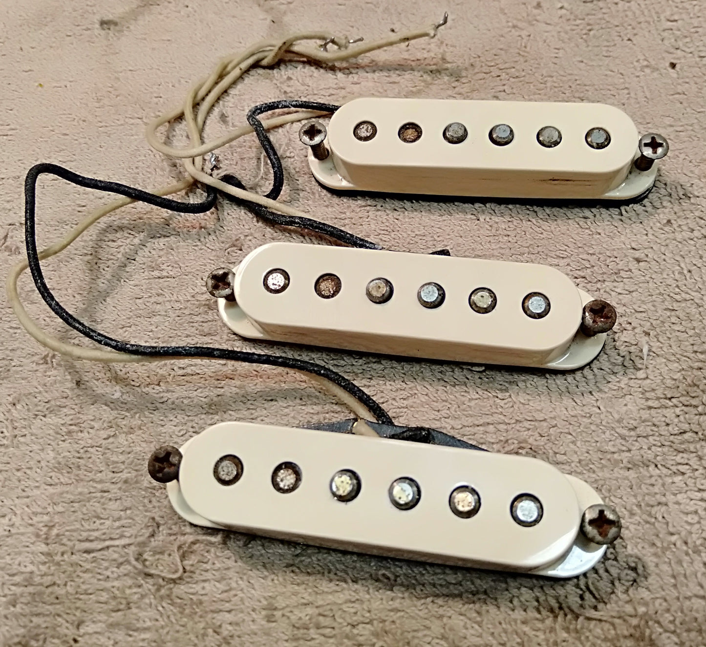 Fender Strat pickups. 2nd hand