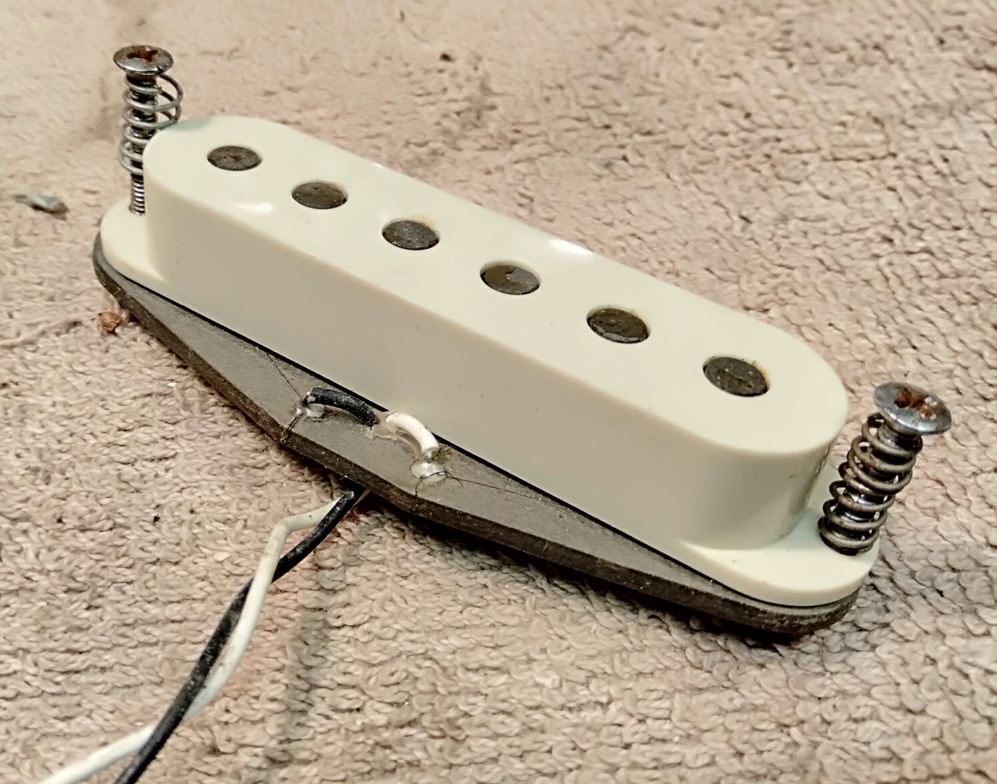 Fender Strat pickup. 2nd hand