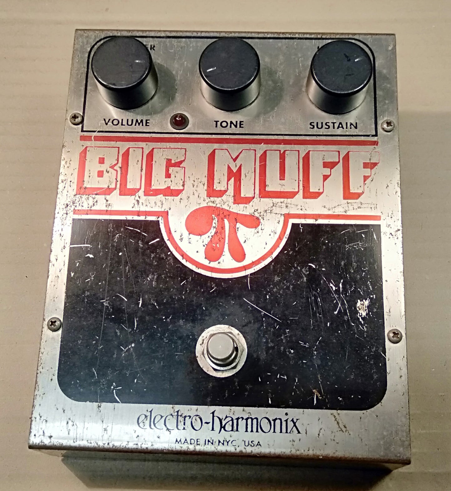 EH Big Muff V9. 2ND HAND