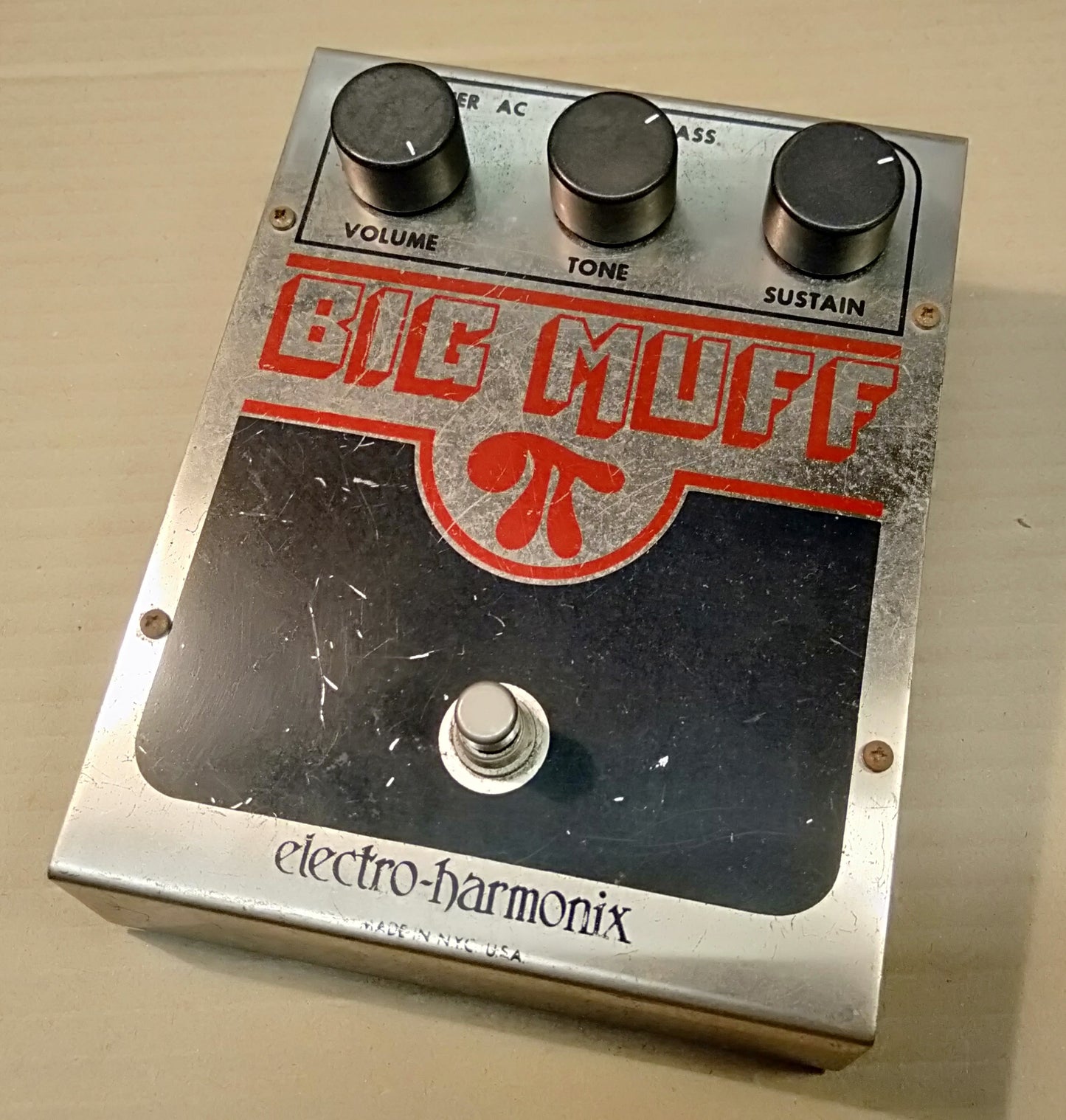EH Big Muff V5. 2ND HAND