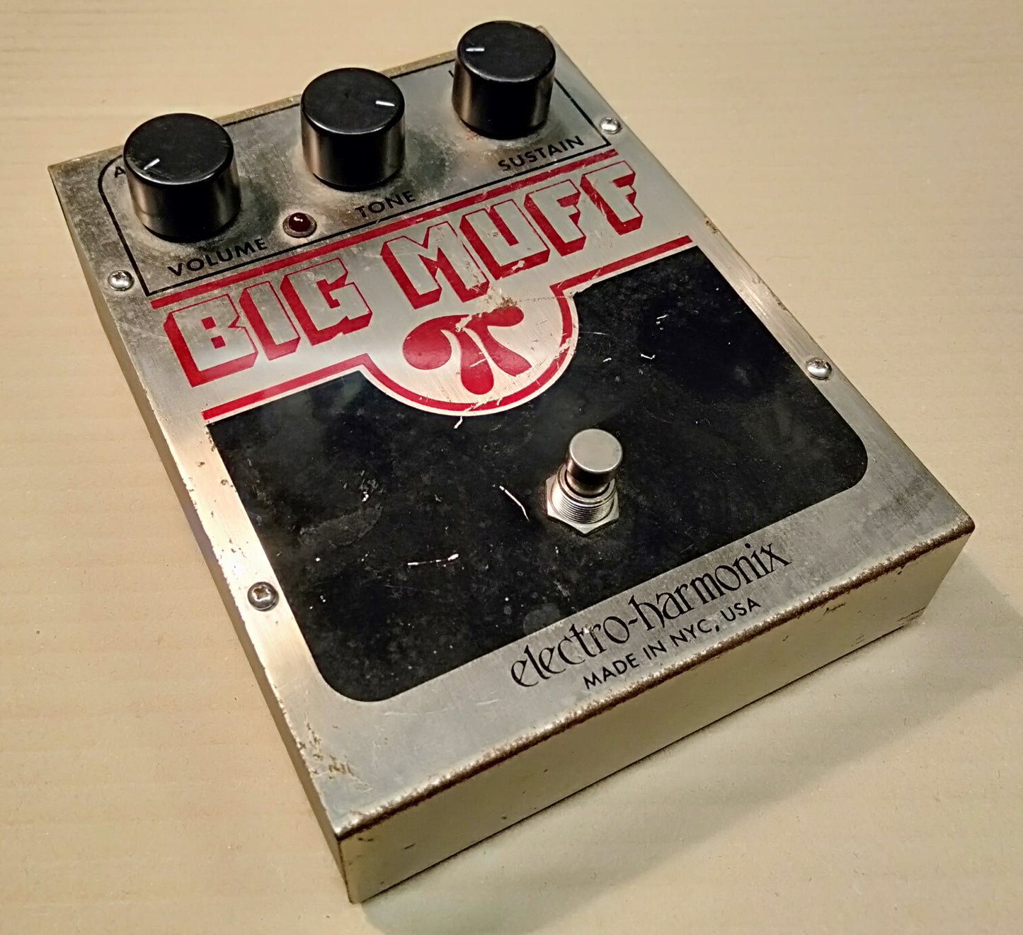 EH Big Muff V9. 2ND HAND
