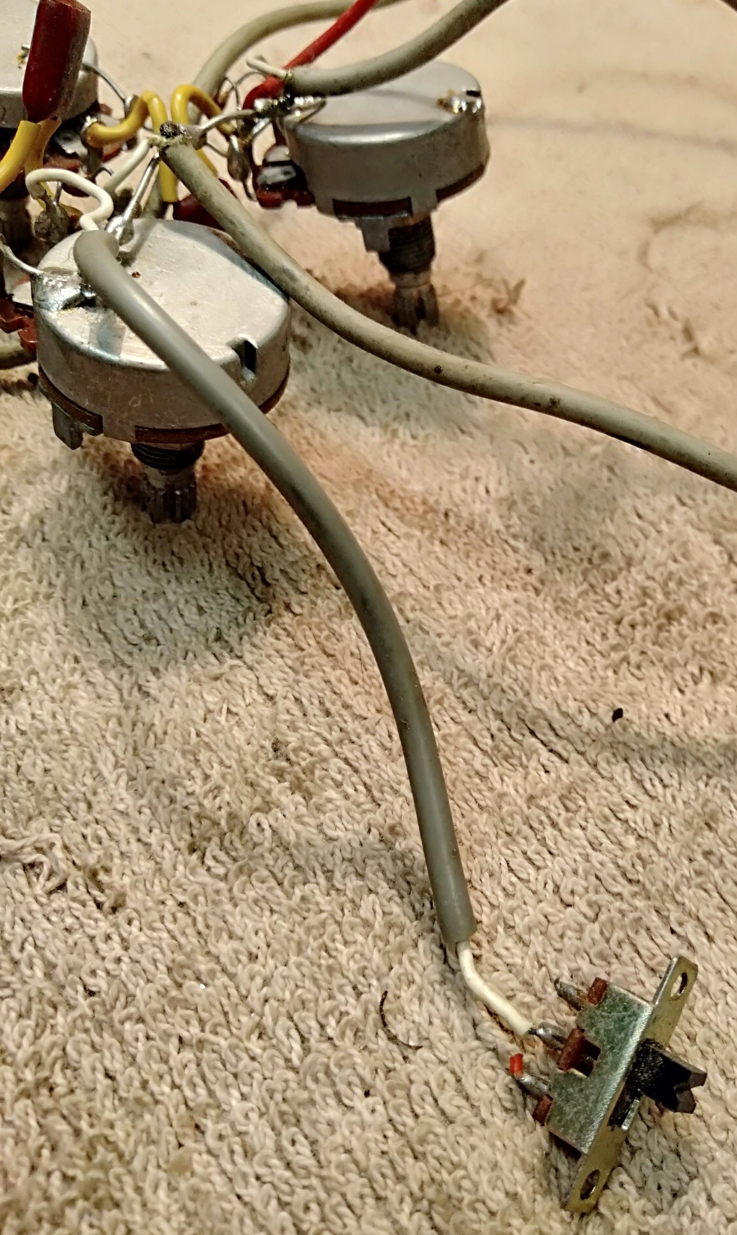 Vintage Japanese pots and wiring. 2nd hand