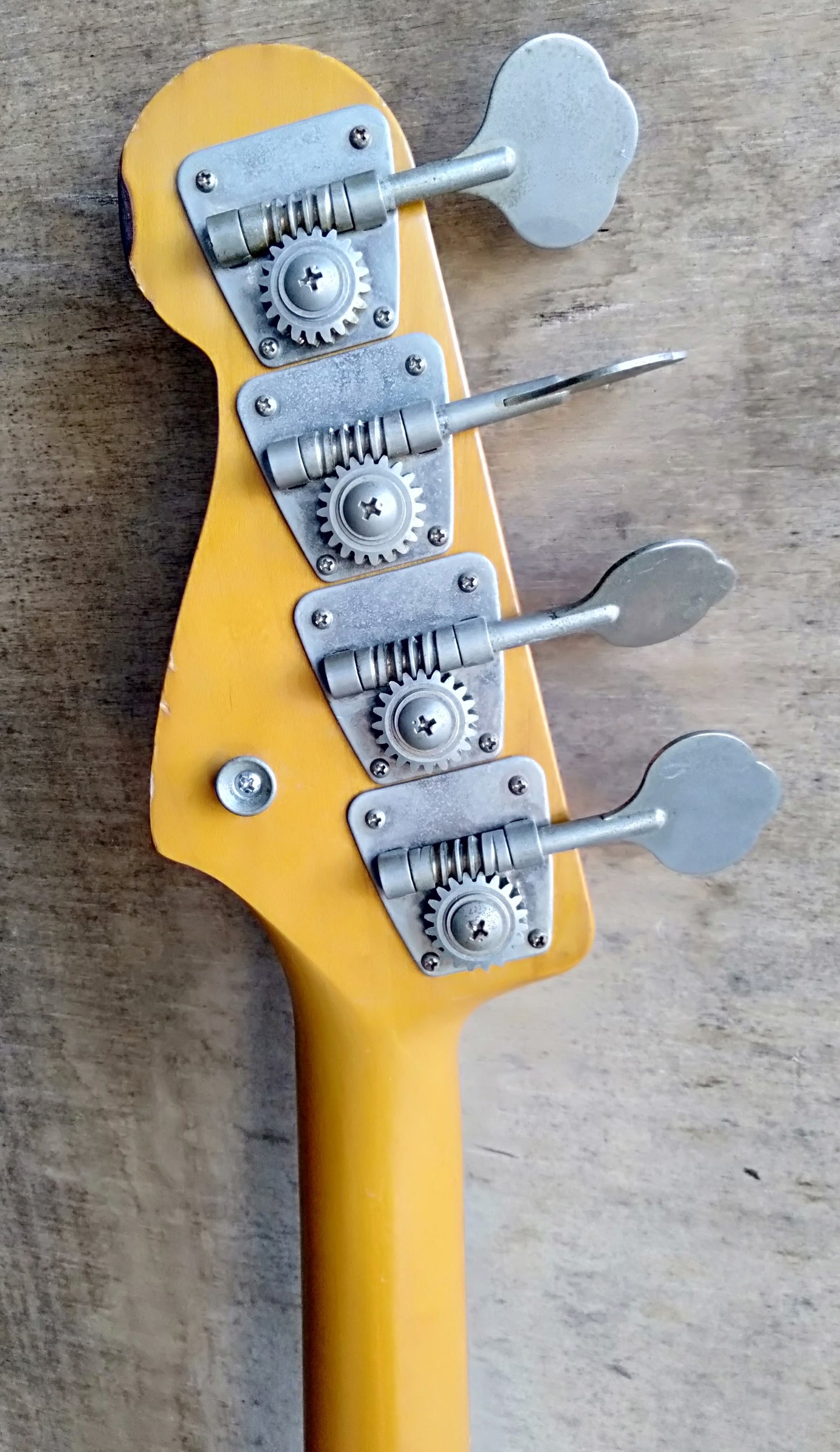 Fender P bass. 1993