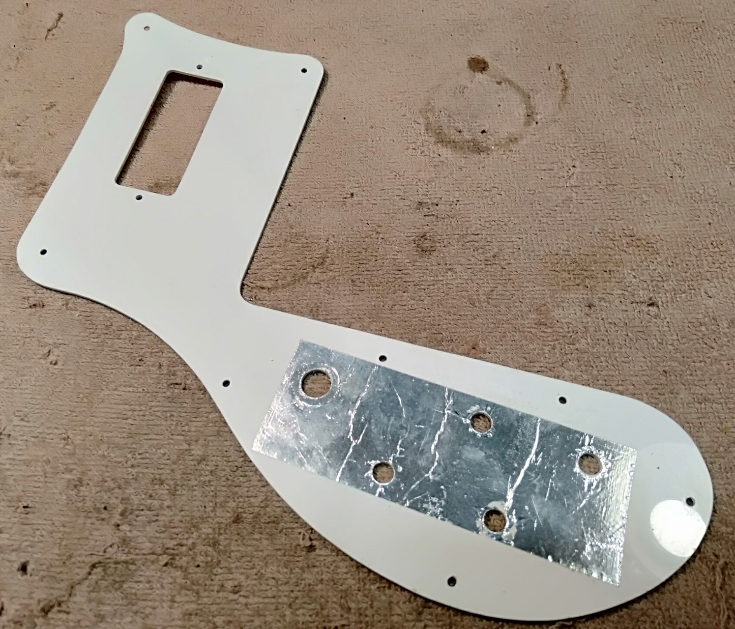 R1C scratchplate. 2nd hand