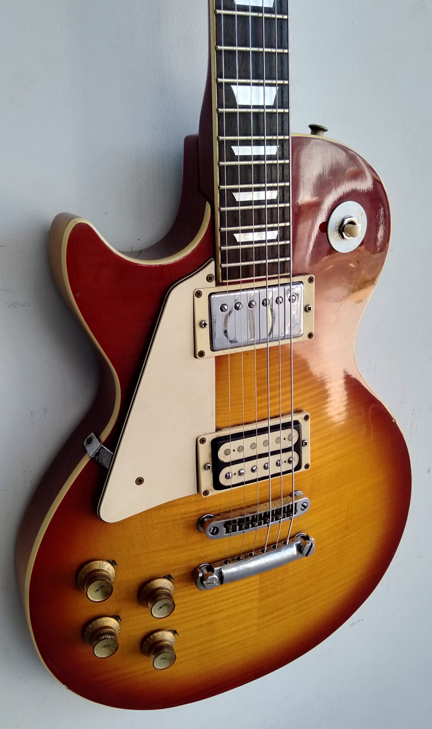 Greco LP 1975 LH