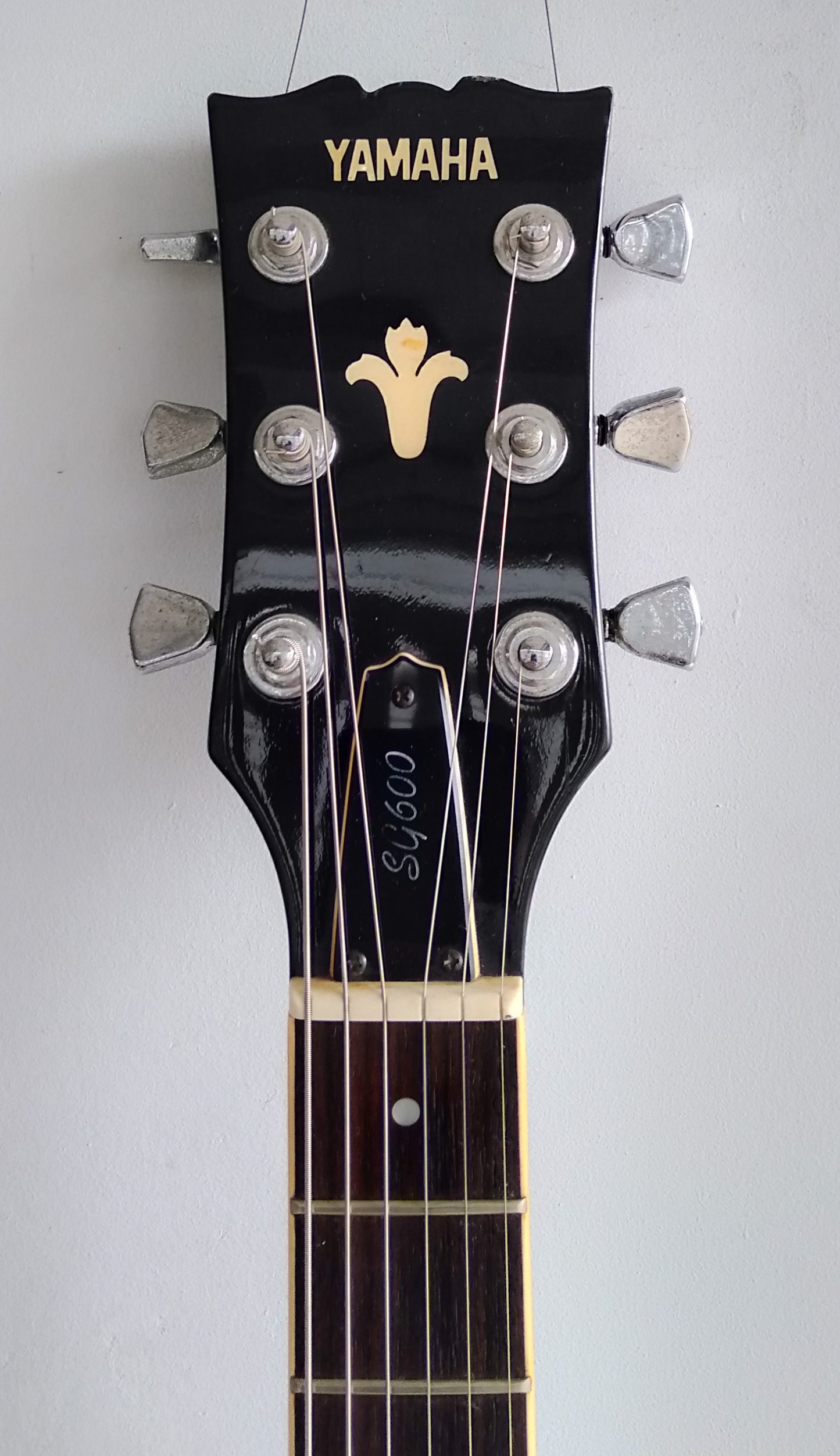 Yamaha SG600 1981