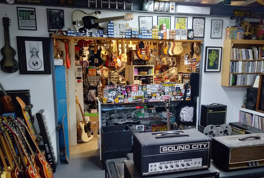 Tym guitars open times