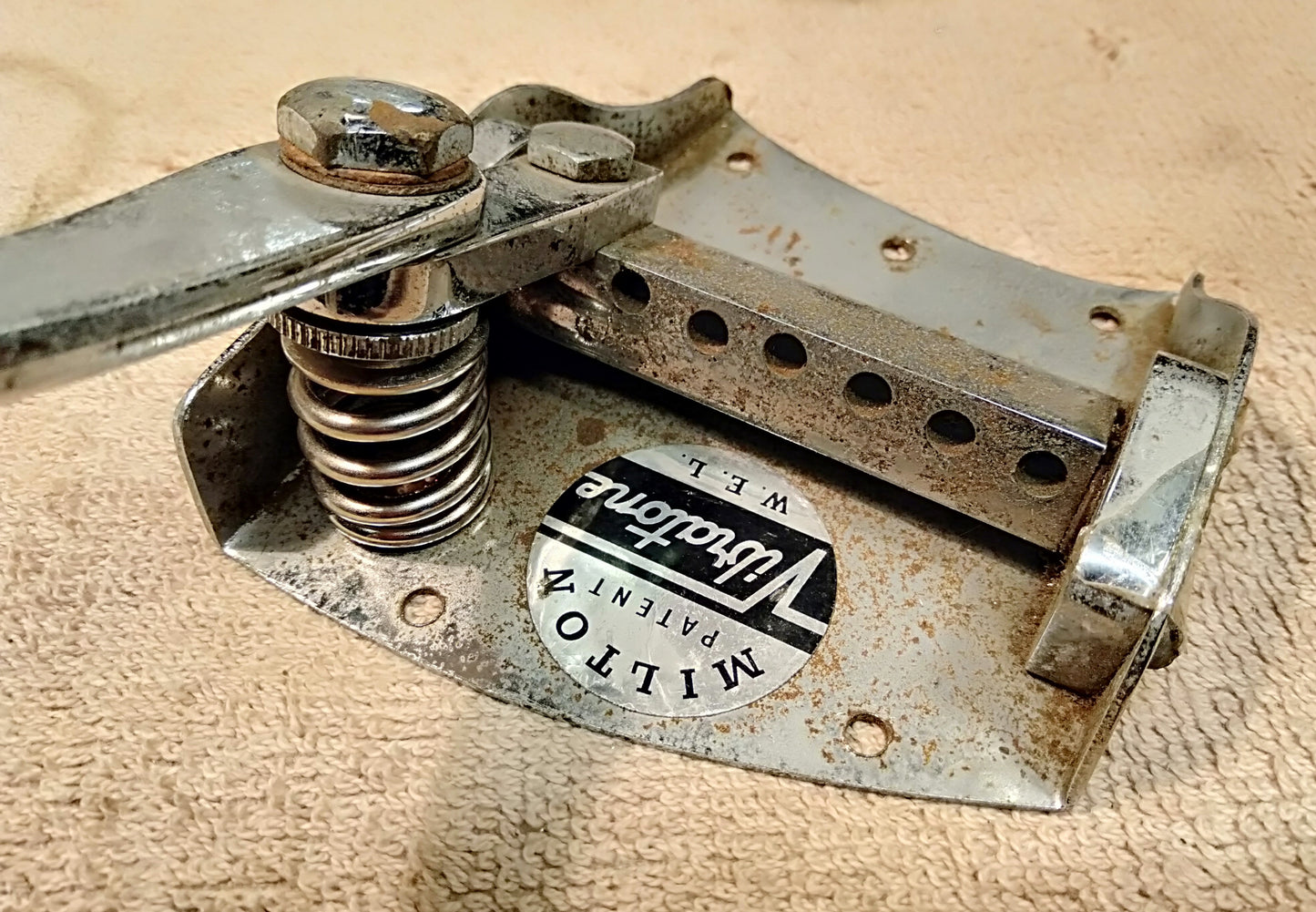Milton Vibratone vibrato. 2nd hand