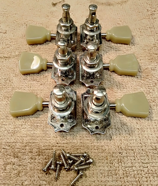 Gibson Deluxe tuners. 2nd hand