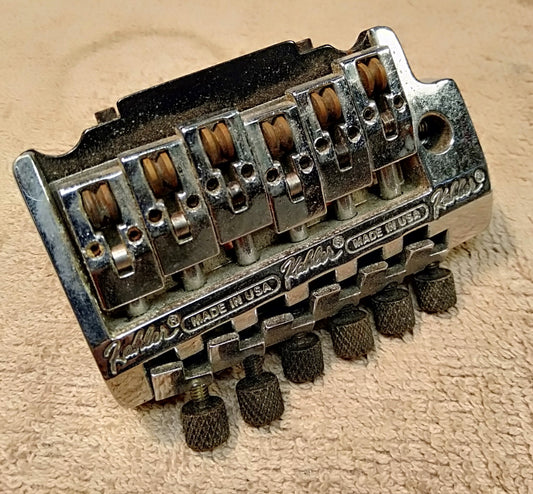Kahler vibrato. 2nd hand