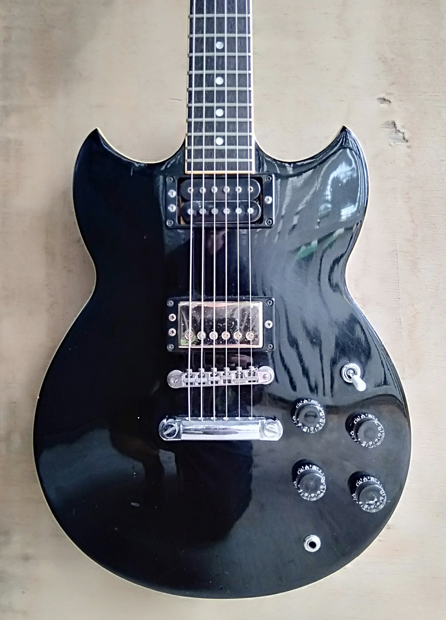 Yamaha SG-510. 1984