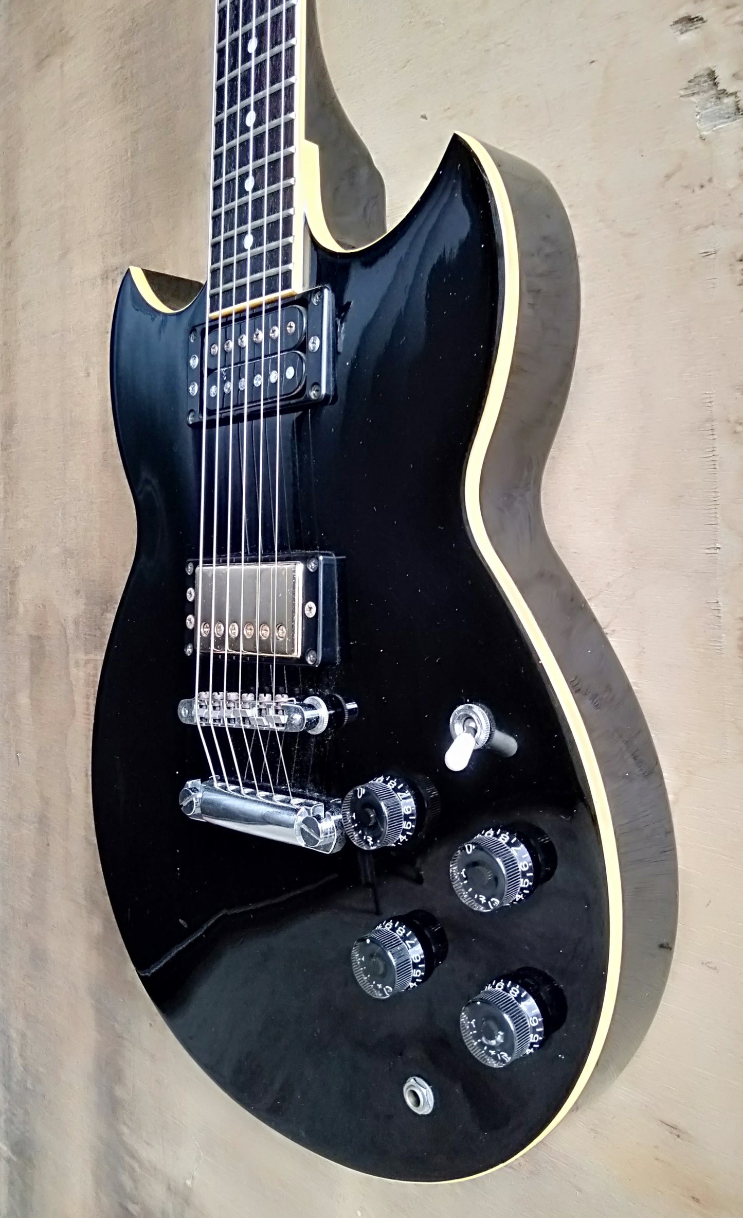 Yamaha SG-510. 1984
