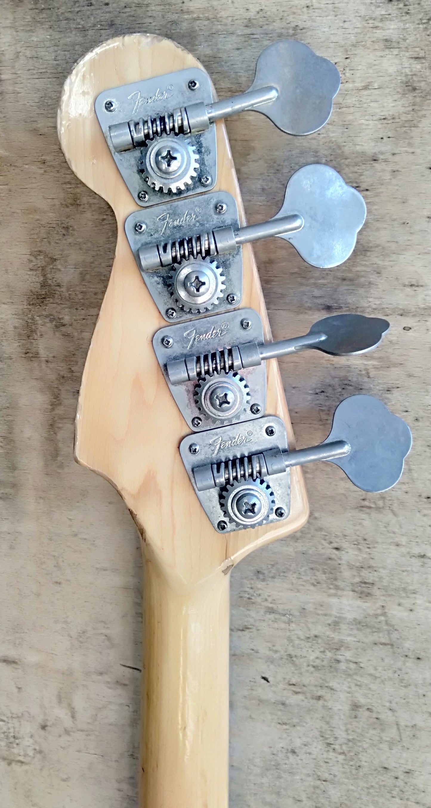 Fender P bass. 1974