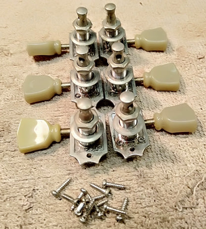 Gibson Deluxe tuners. 2nd hand