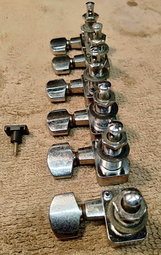 Fender tuners. 2nd hand
