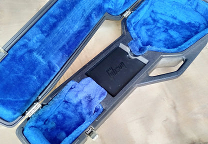 Gibson "chainsaw" hardcase. 2nd hand
