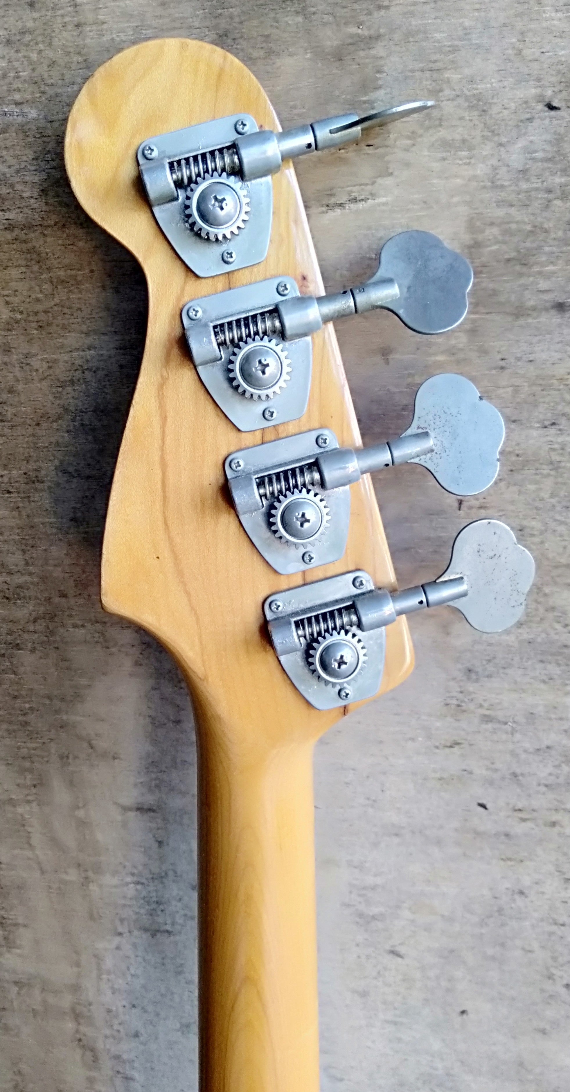 Tokai Hard Puncher. 1981 – Tym Guitars Online