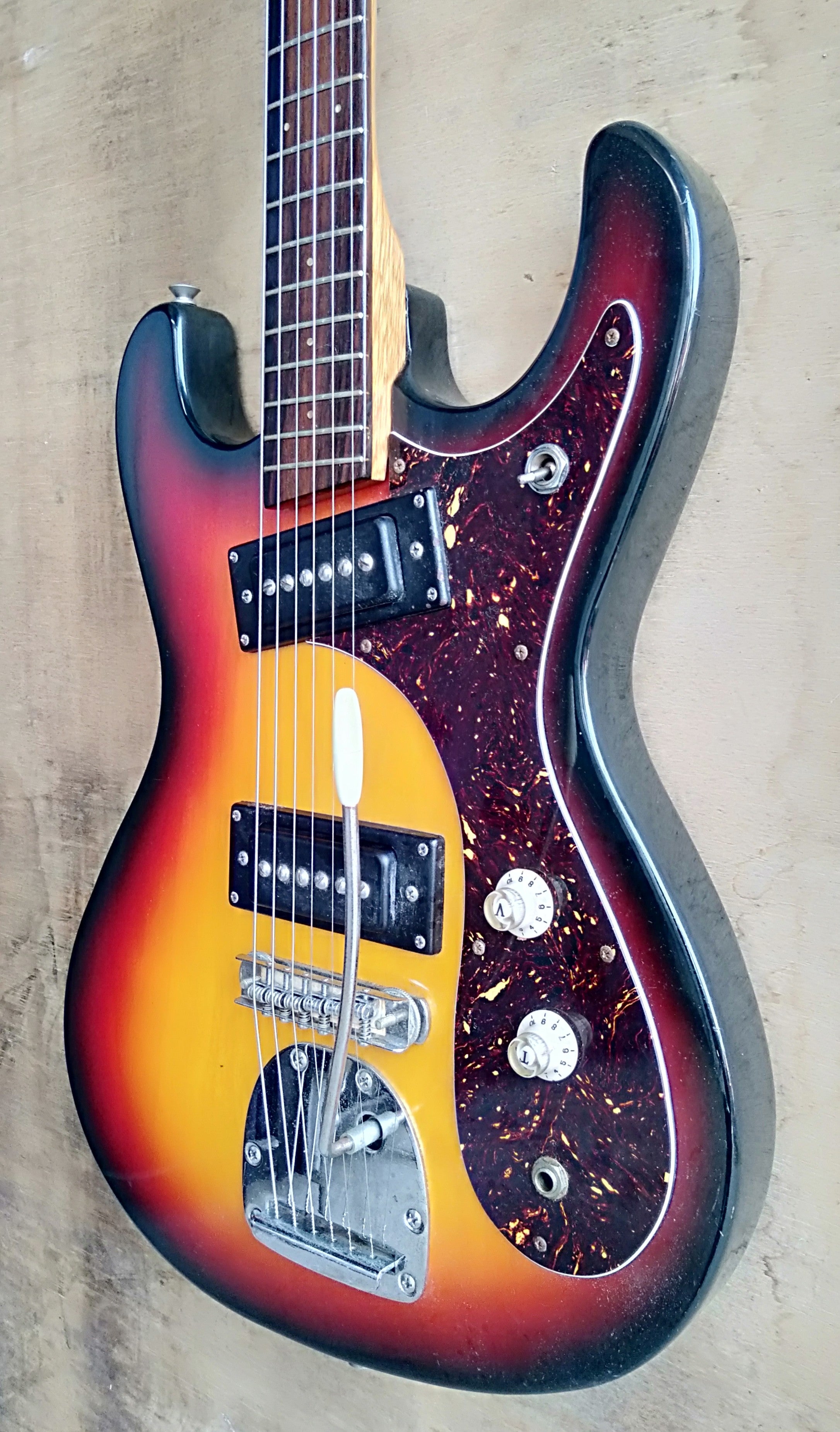 Guyatone LG-127. Early 70's – Tym Guitars Online