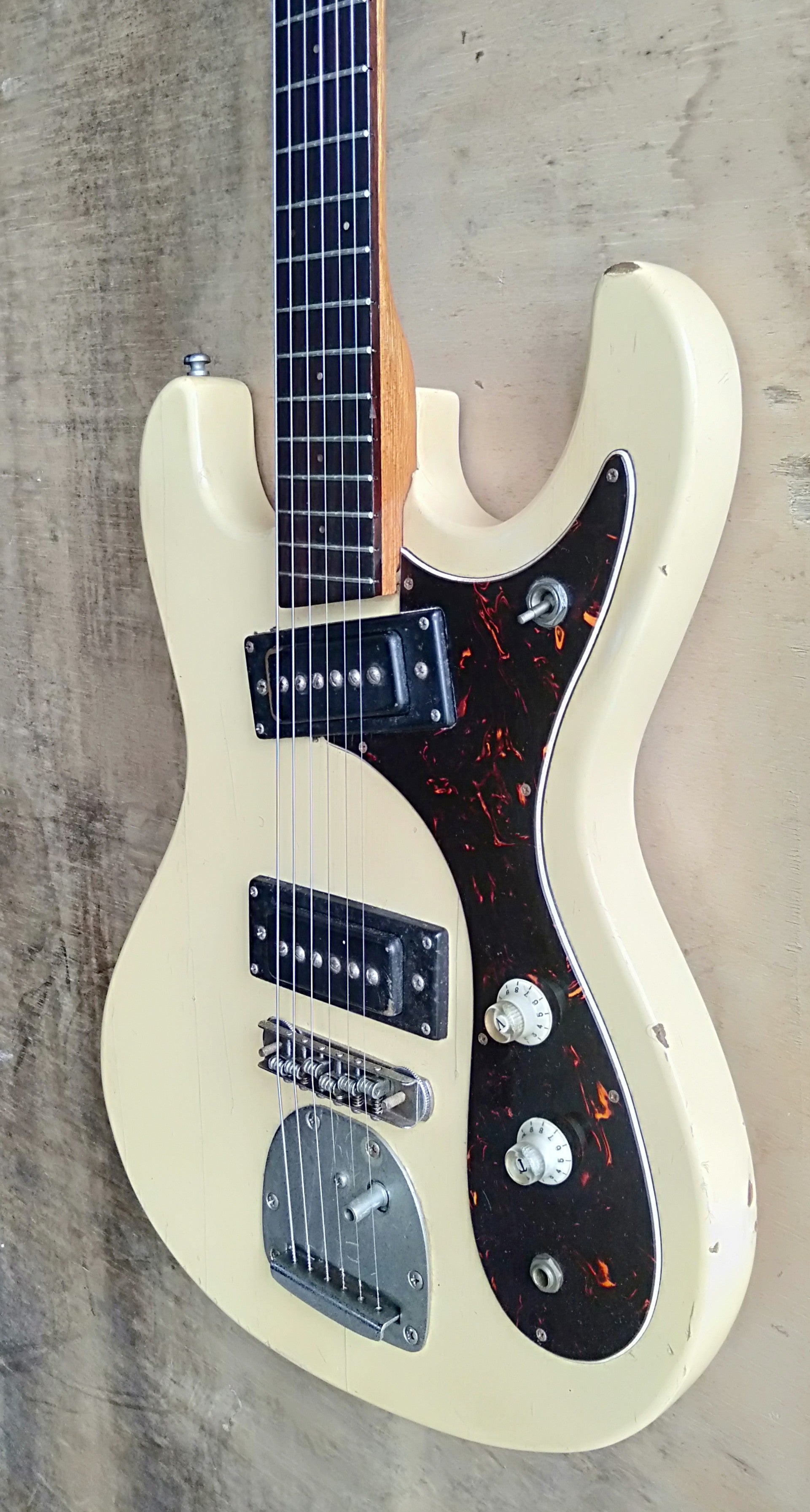 Guyatone LG-127. 1960's – Tym Guitars Online