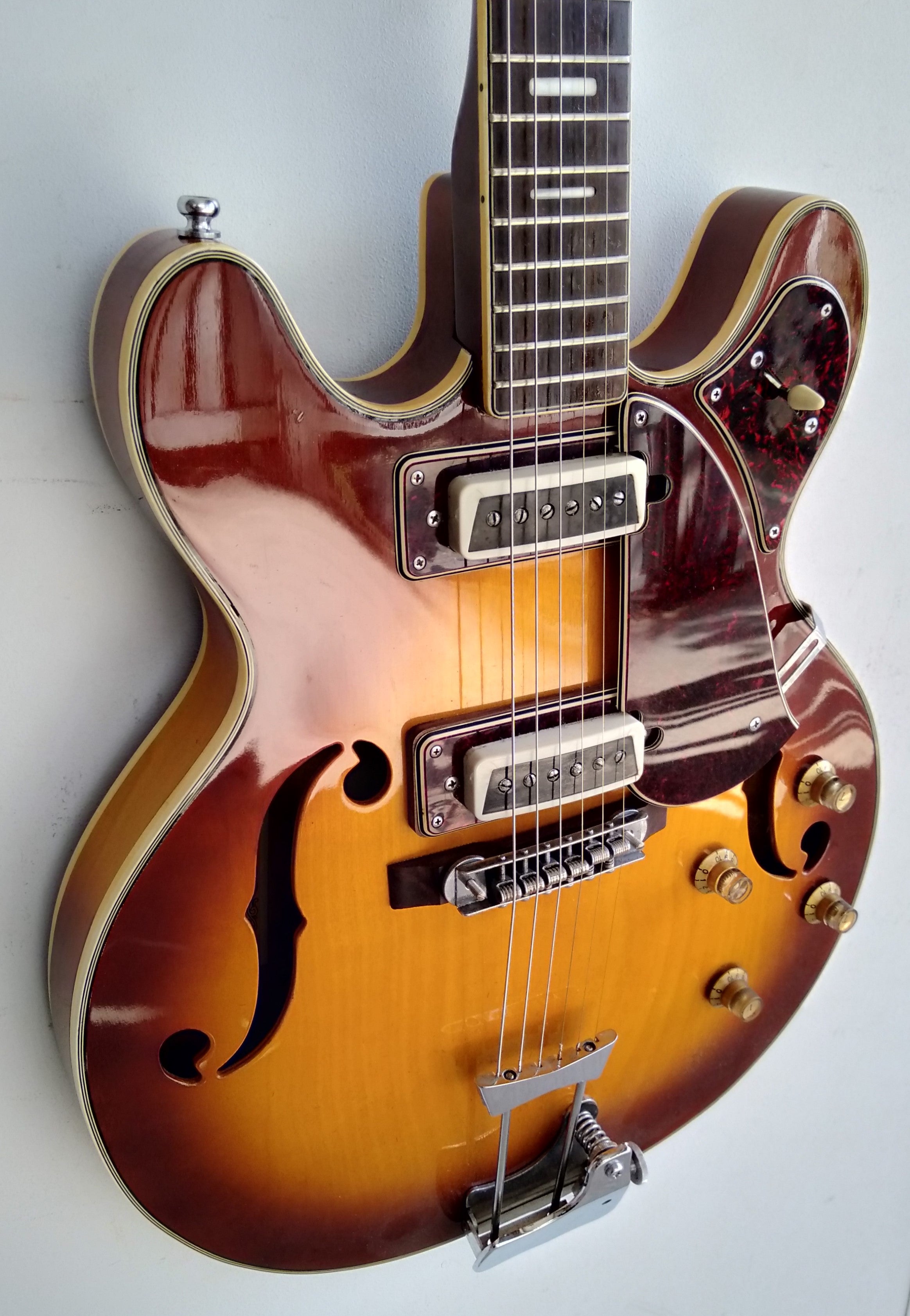 Aria Diamond 1202T 1960'S – Tym Guitars Online